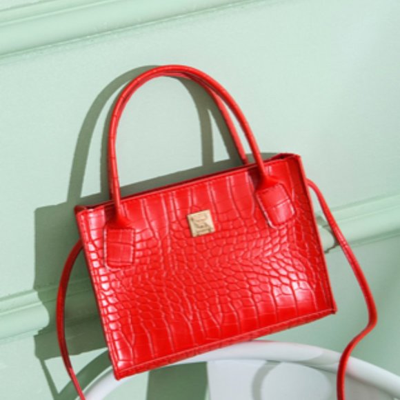 Bright Red Shoulder Bag - Picture 4 of 6
